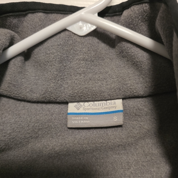 Columbia Gray and Black Jacket - Picture 2 of 6